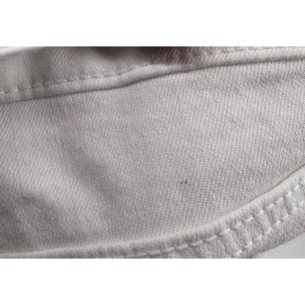Old Navy WOW Mid Rise White Capri Jeans Women's Size 6 Stretch Denim Pants - Picture 8 of 8